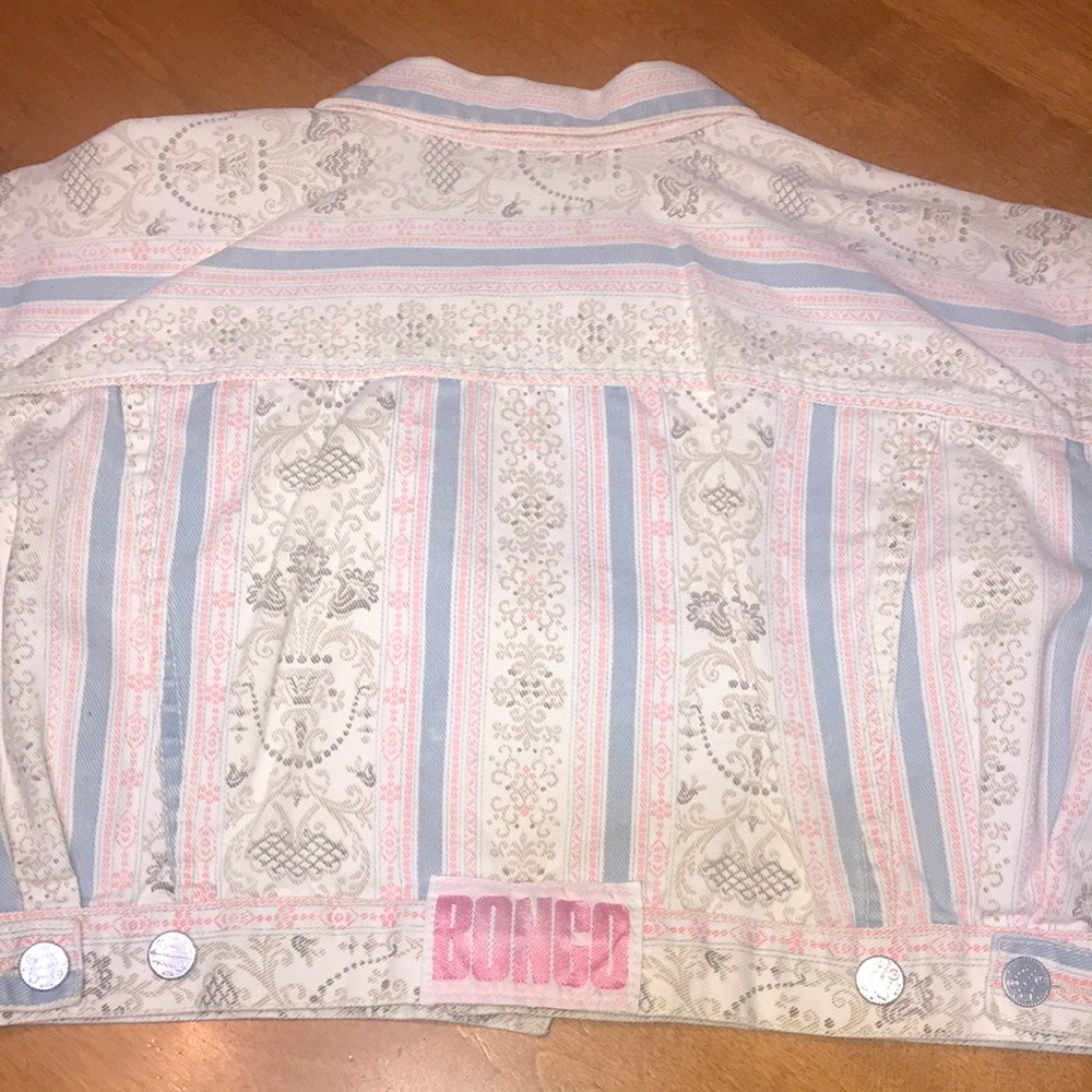 RARE!!!..Vintage Y2K BONGO Jean Jacket EUC Sz. MED.